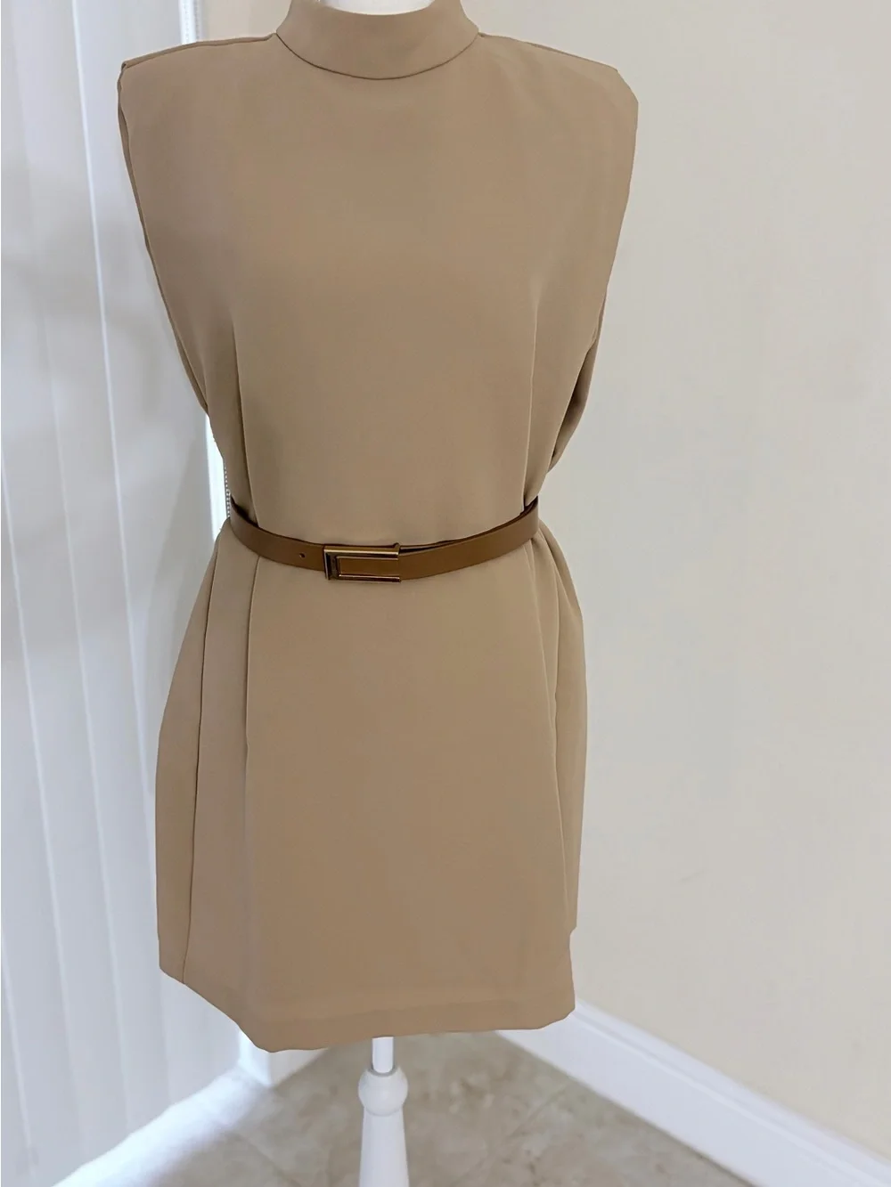 minimalist shift dress How to Style a Shift Dress, According to a Fashion Editor